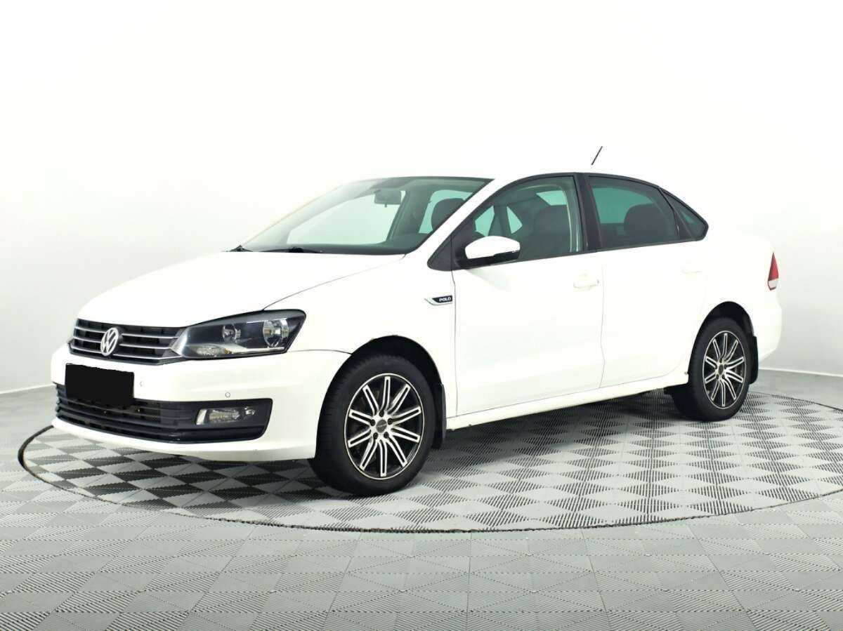 Volkswagen Polo 2018 года с пробегом. Посмотреть фото