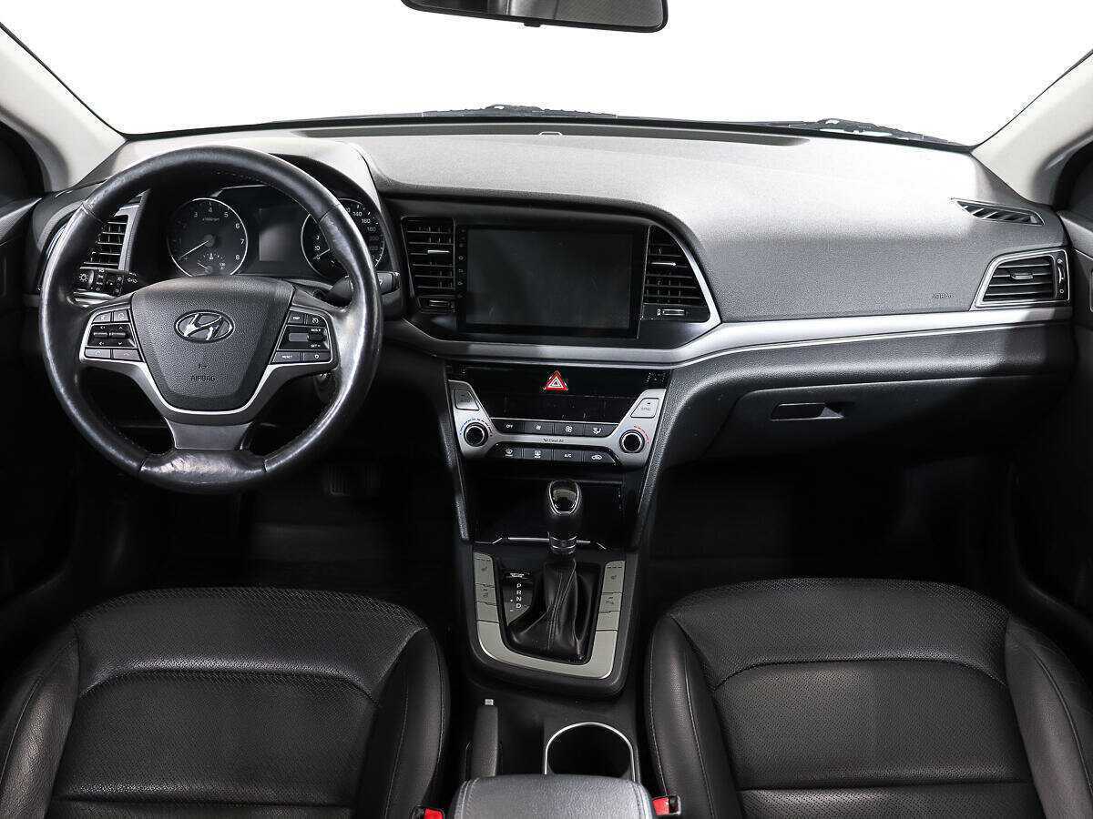 Hyundai Elantra 2017 года с пробегом. Фото: #10