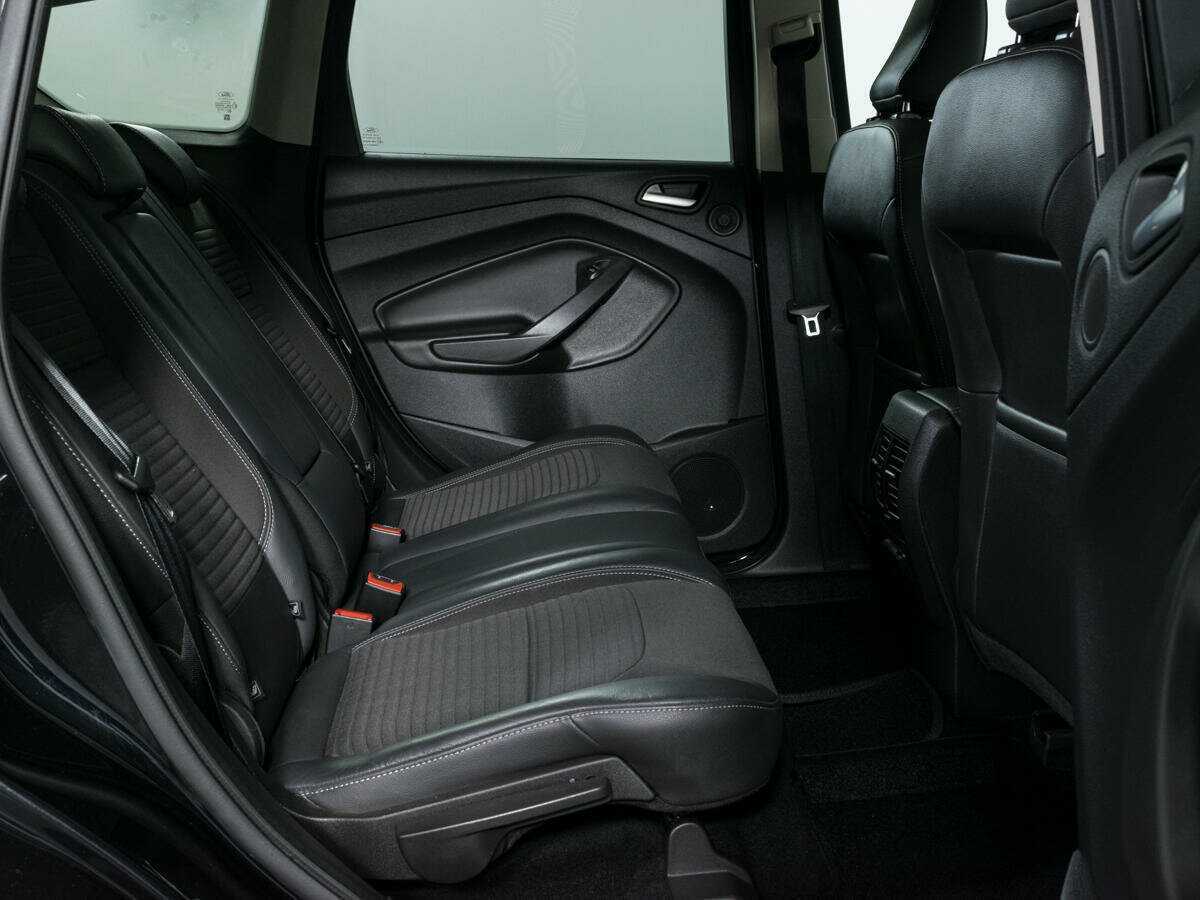 Ford Kuga 2017 года с пробегом. Фото: #9