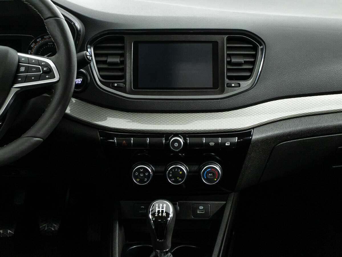 Lada (ВАЗ) Vesta 2023 года с пробегом. Фото: #13