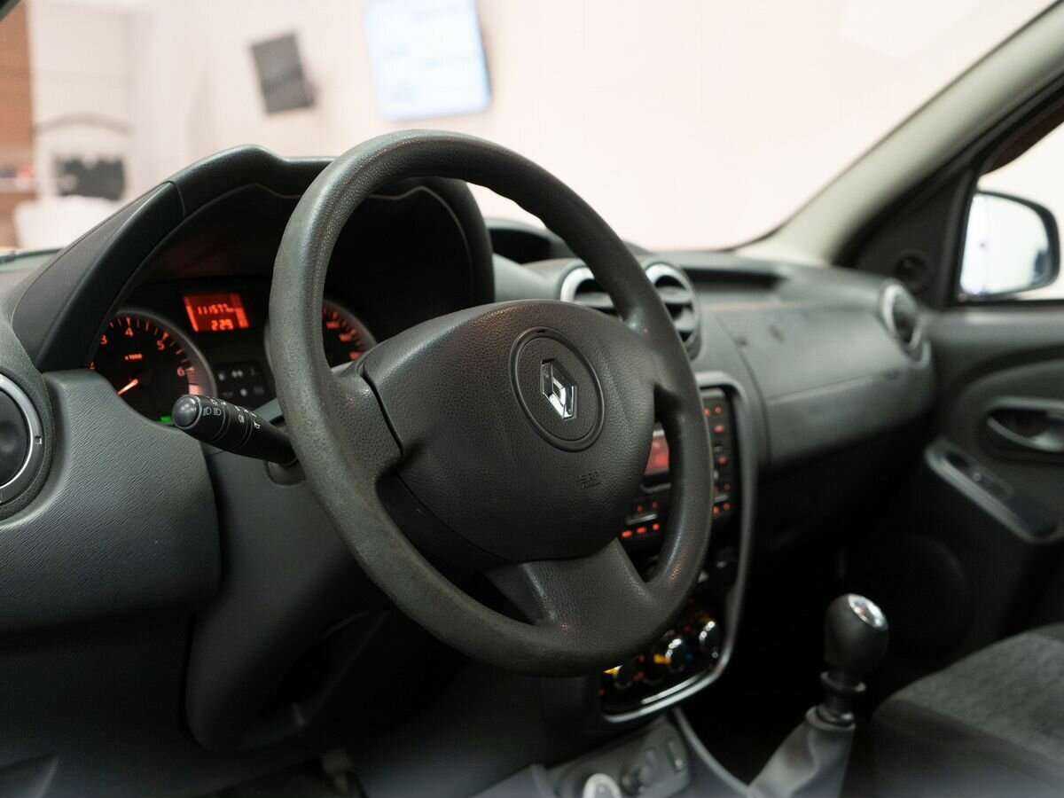 Renault Duster 2013 года с пробегом. Фото: #4