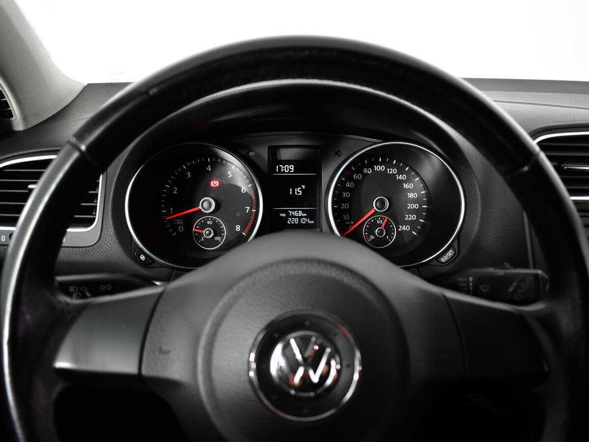 Volkswagen Golf 2012 года с пробегом. Фото: #10