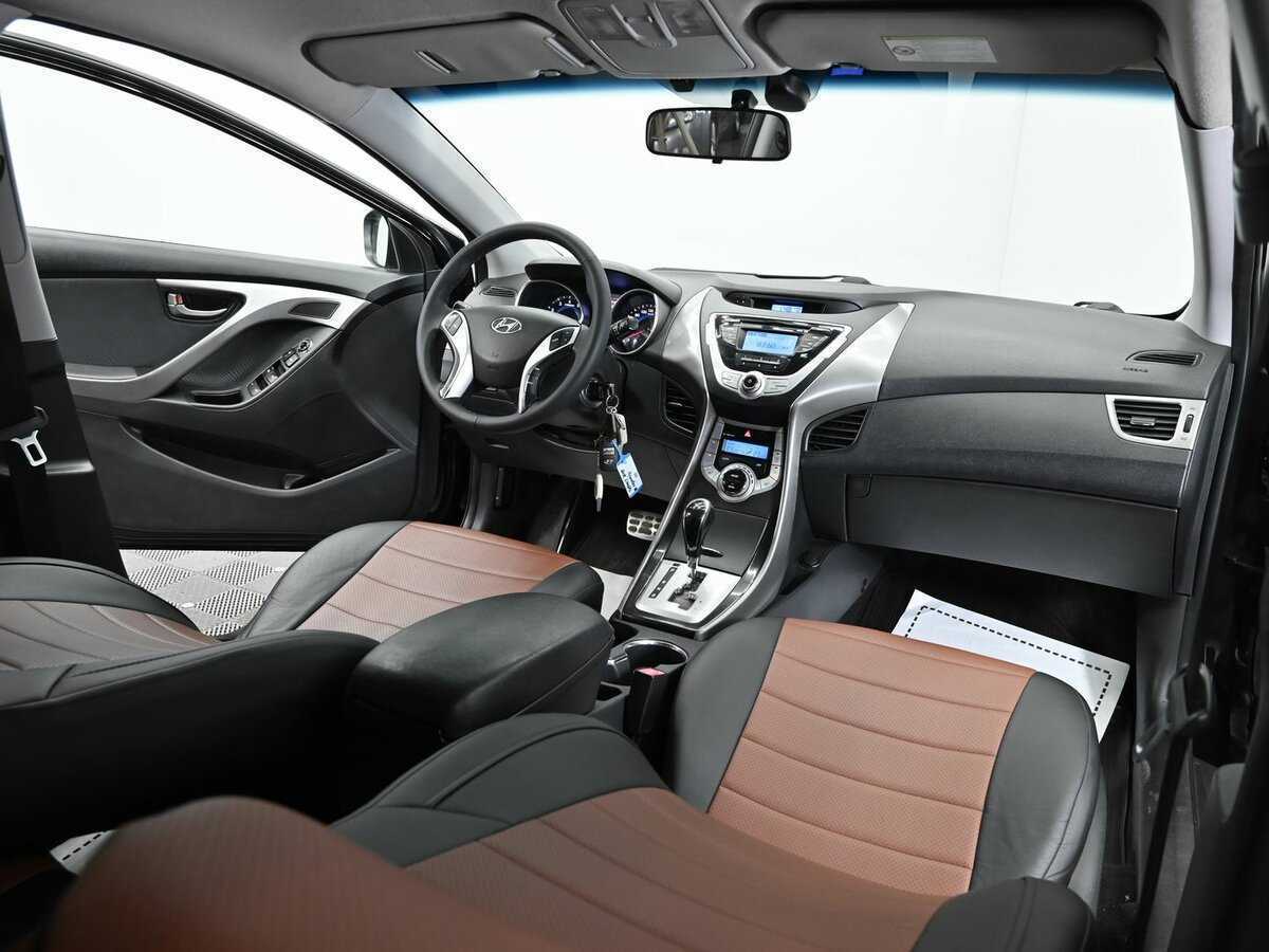 Hyundai Elantra 2012 года с пробегом. Фото: #10