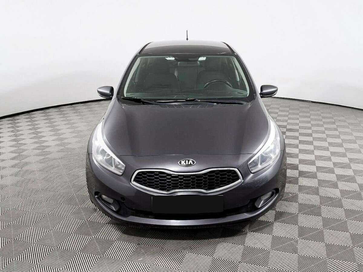Kia Ceed 2013 года с пробегом. Фото: #1