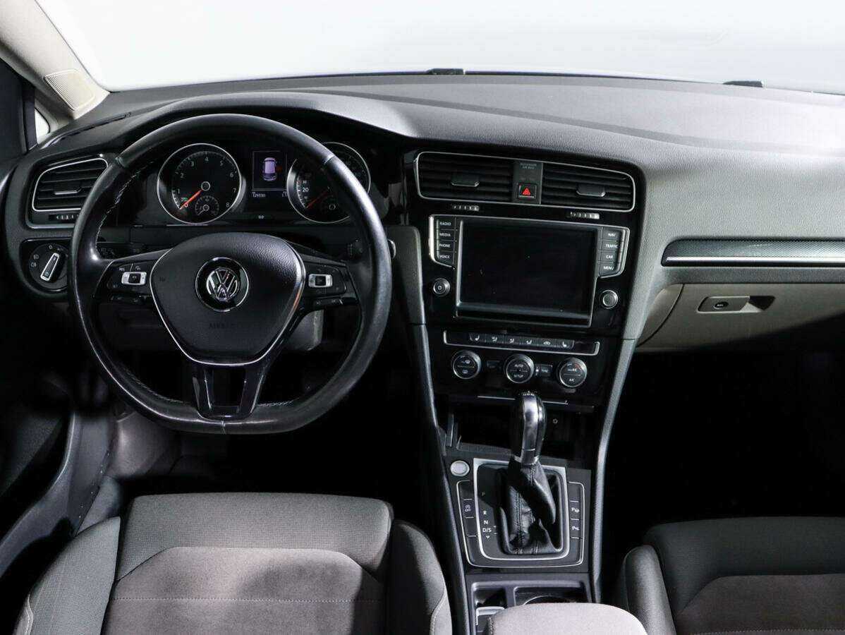 Volkswagen Golf 2013 года с пробегом. Фото: #11