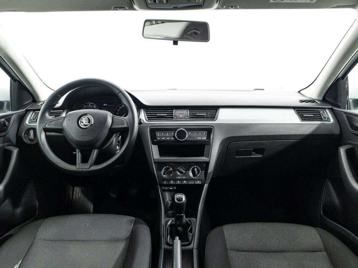 Skoda Rapid 2017 года с пробегом. Фото: #12