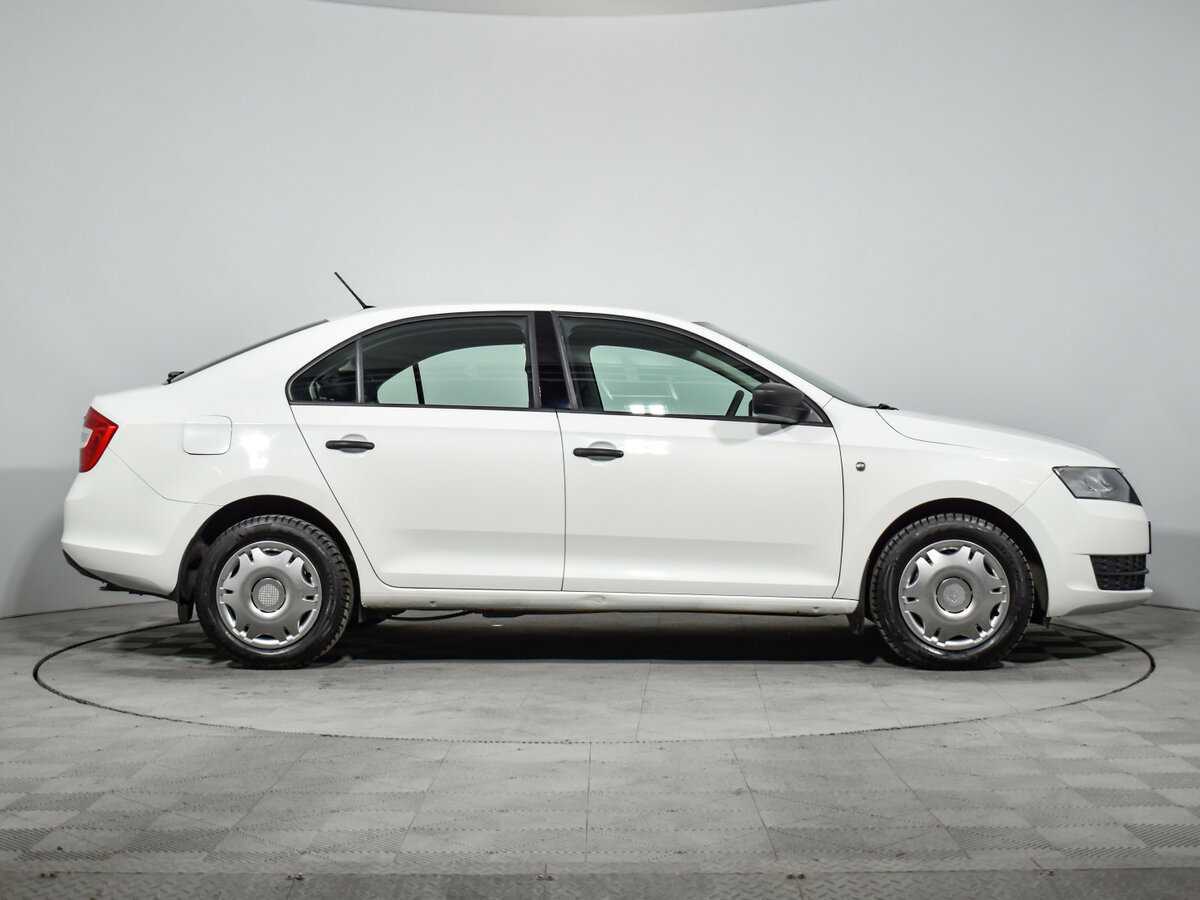 Skoda Rapid 2017 года с пробегом. Фото: #3