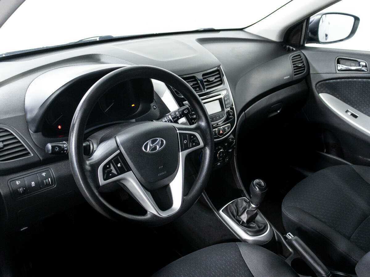 Hyundai Solaris 2012 года с пробегом. Фото: #9