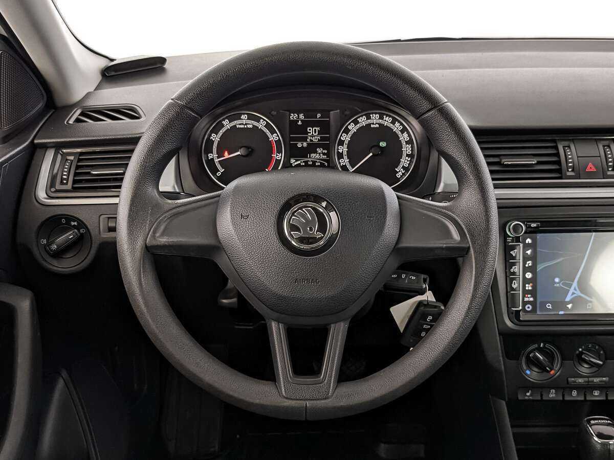 Skoda Rapid 2018 года с пробегом. Фото: #17