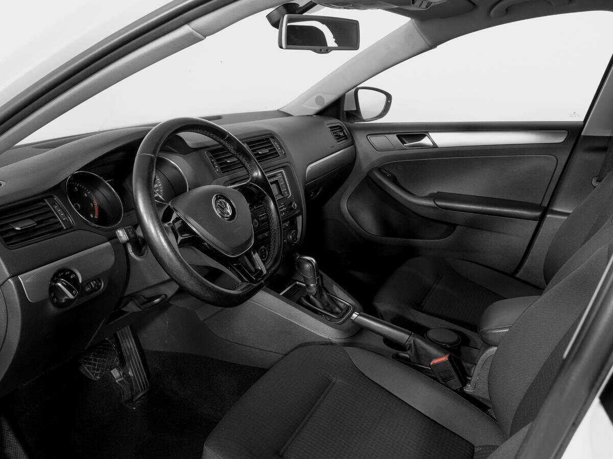 Volkswagen Jetta 2016 года с пробегом. Фото: #14