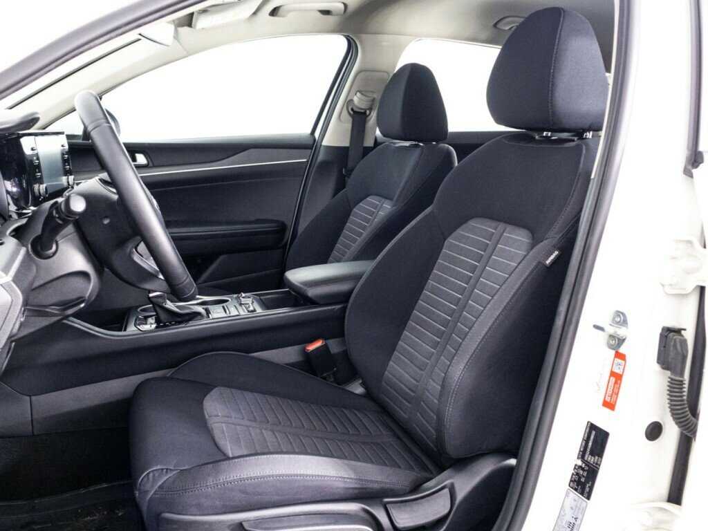 Kia K5 2021 года с пробегом. Фото: #15