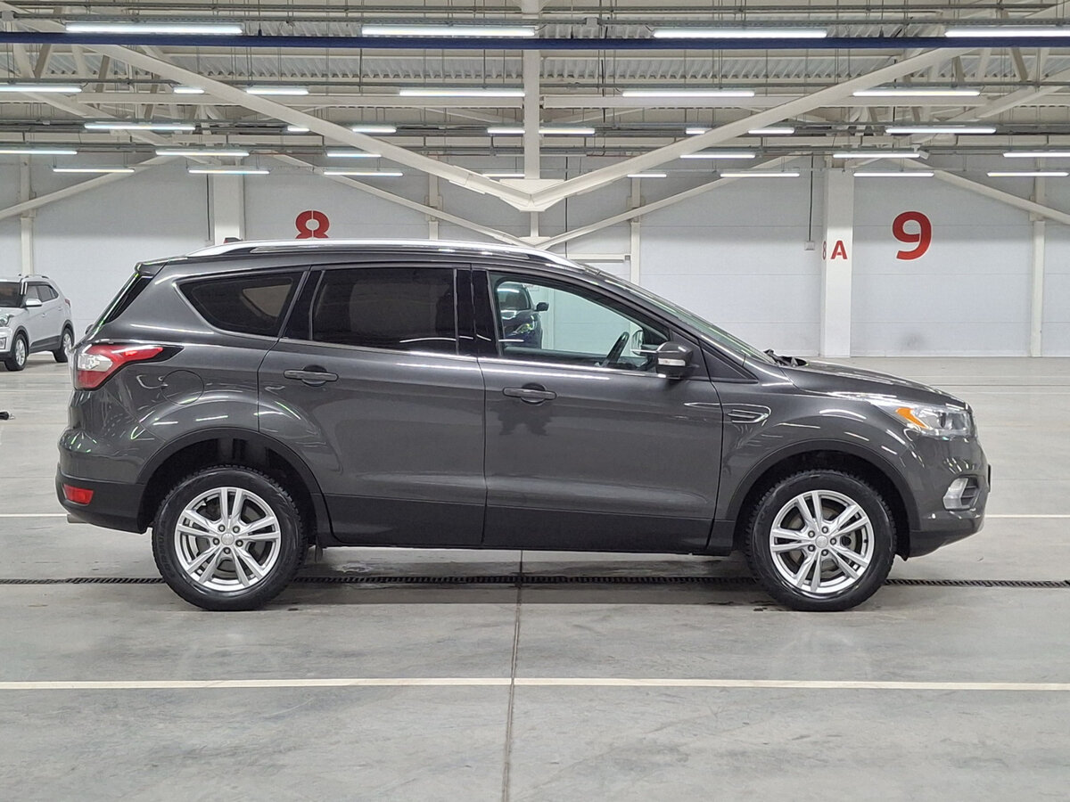 Ford Kuga 2016 года с пробегом. Фото: #3