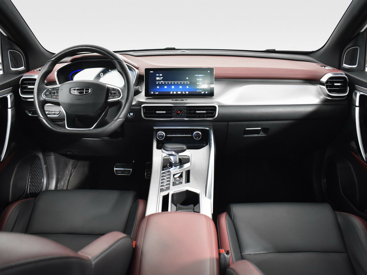 Geely Coolray 2023 года с пробегом. Фото: #9