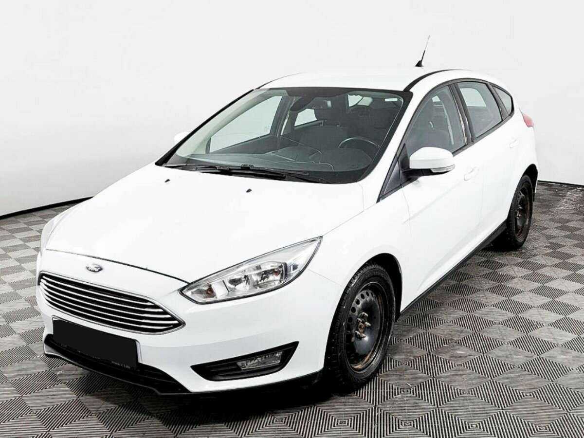 Ford Focus 2018 года с пробегом. Посмотреть фото