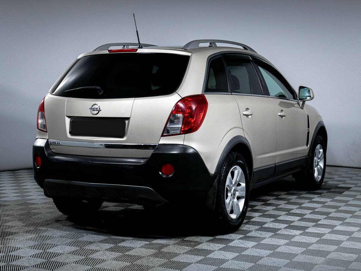 Opel Antara 2013 года с пробегом. Фото: #4