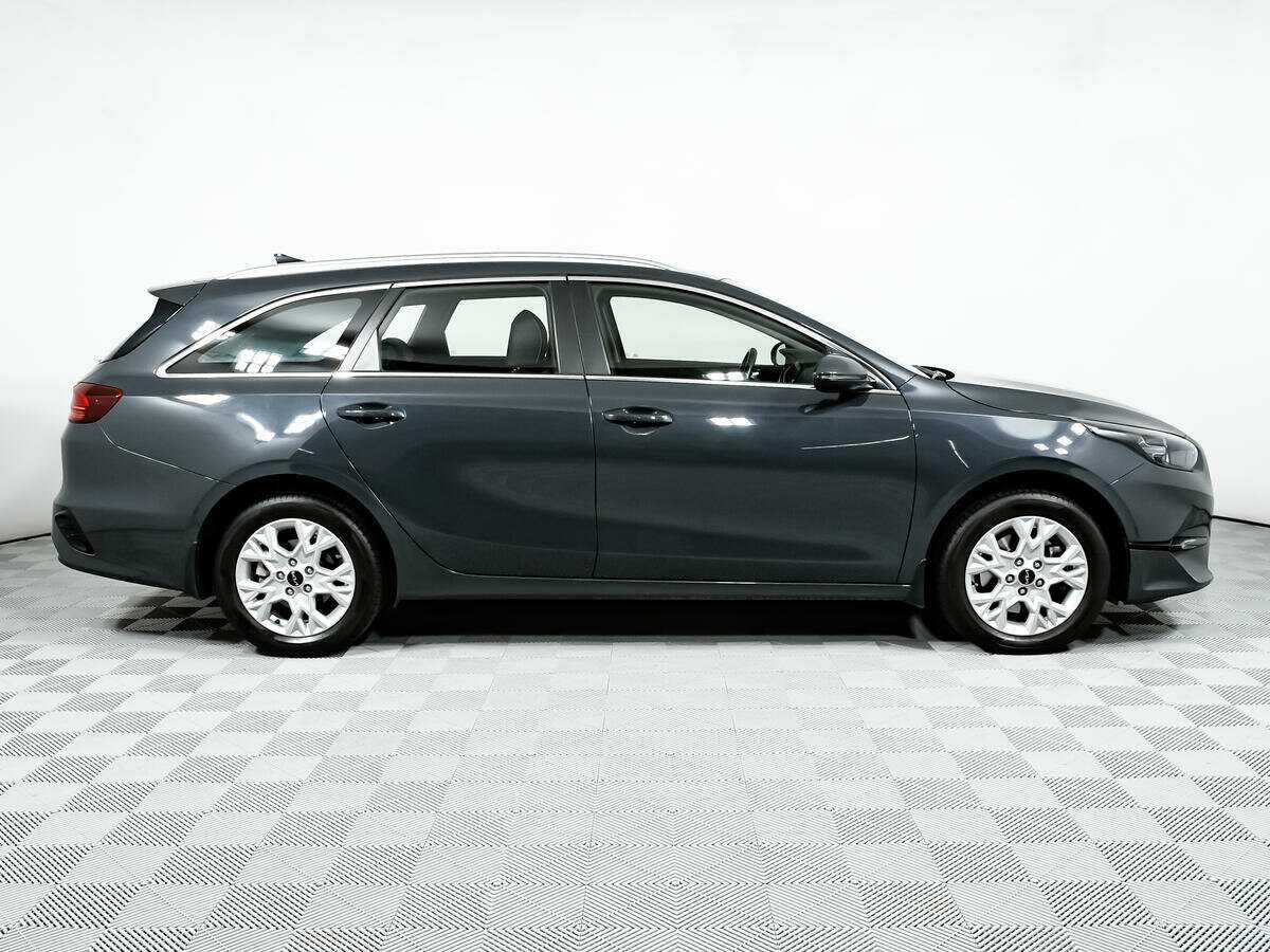 Kia Ceed 2022 года с пробегом. Фото: #3