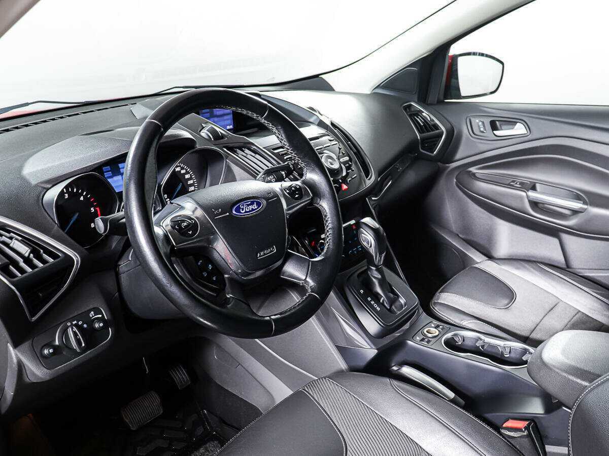 Ford Kuga 2013 года с пробегом. Фото: #12