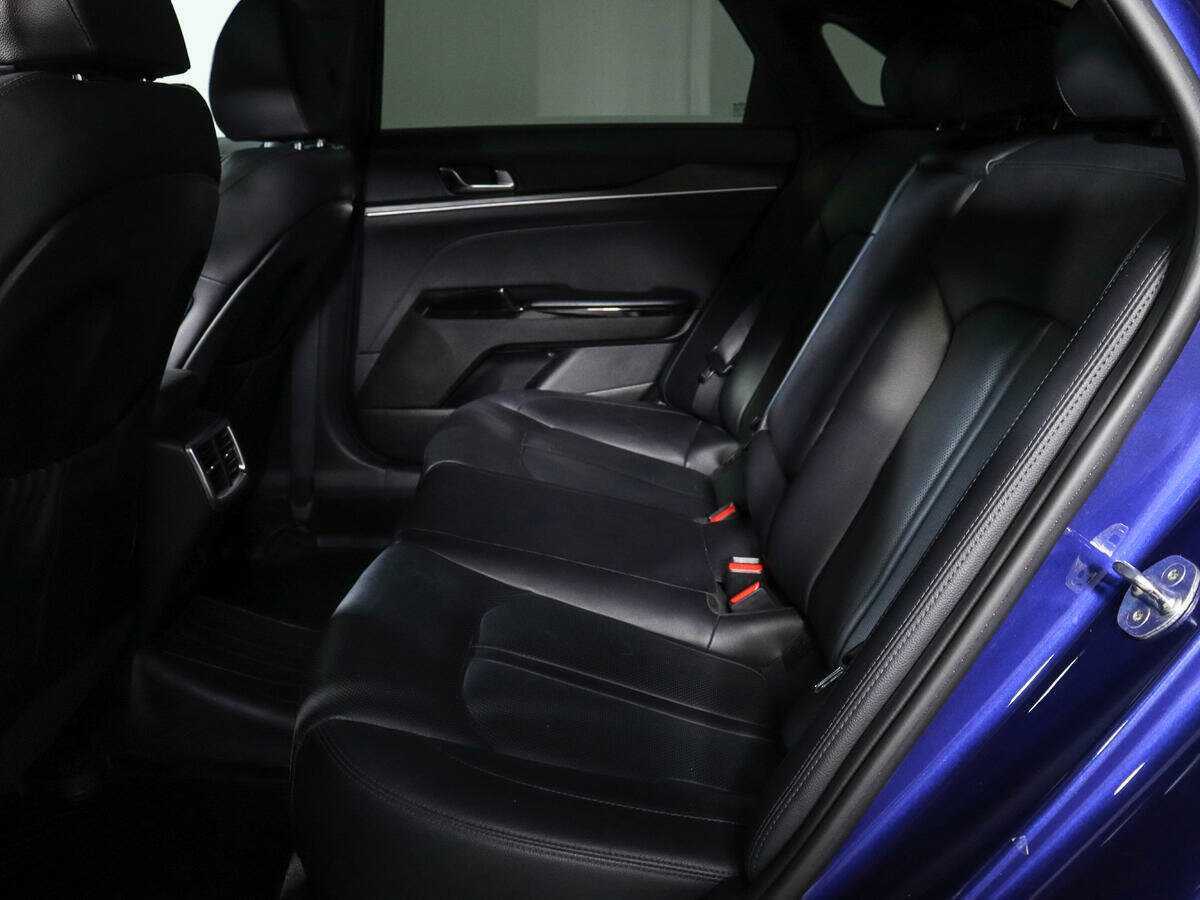 Kia K5 2021 года с пробегом. Фото: #11