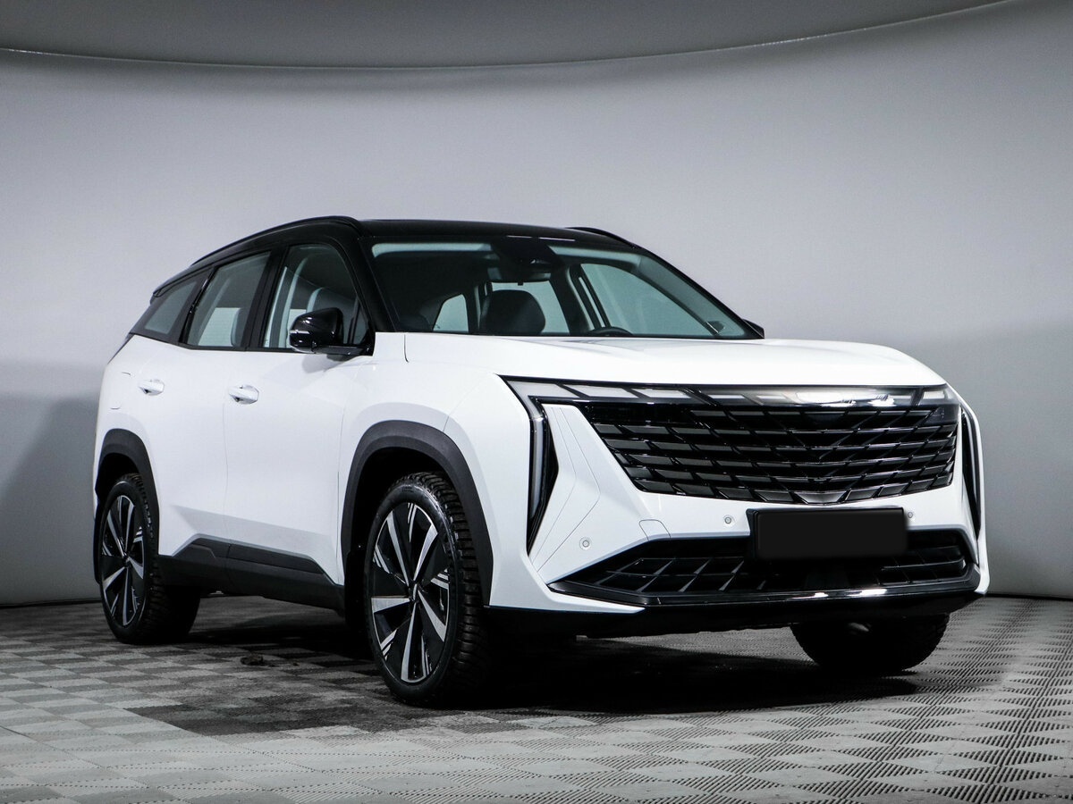 Geely Atlas 2024 года с пробегом. Фото: #2