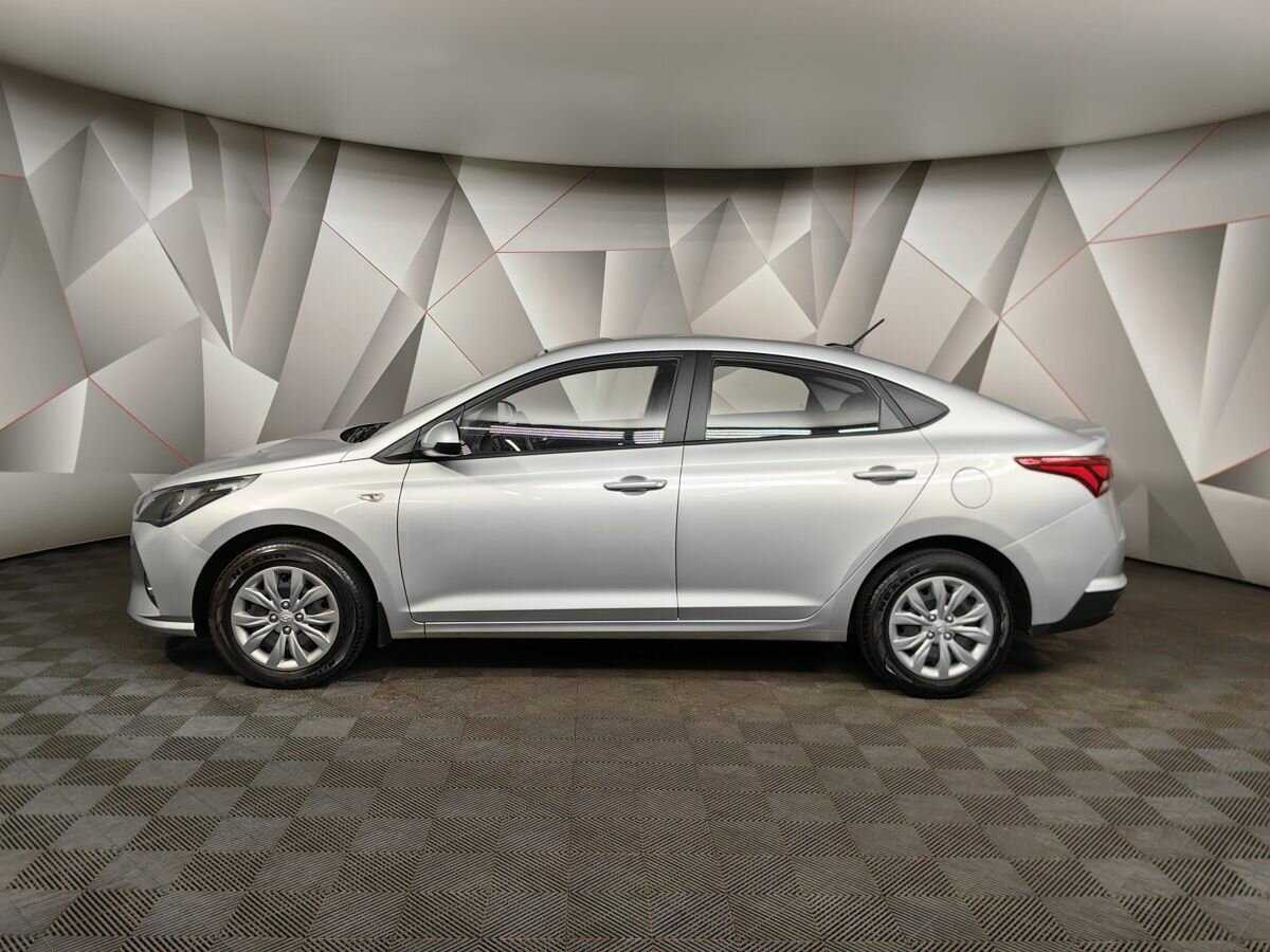 Hyundai Solaris 2021 года с пробегом. Фото: #4