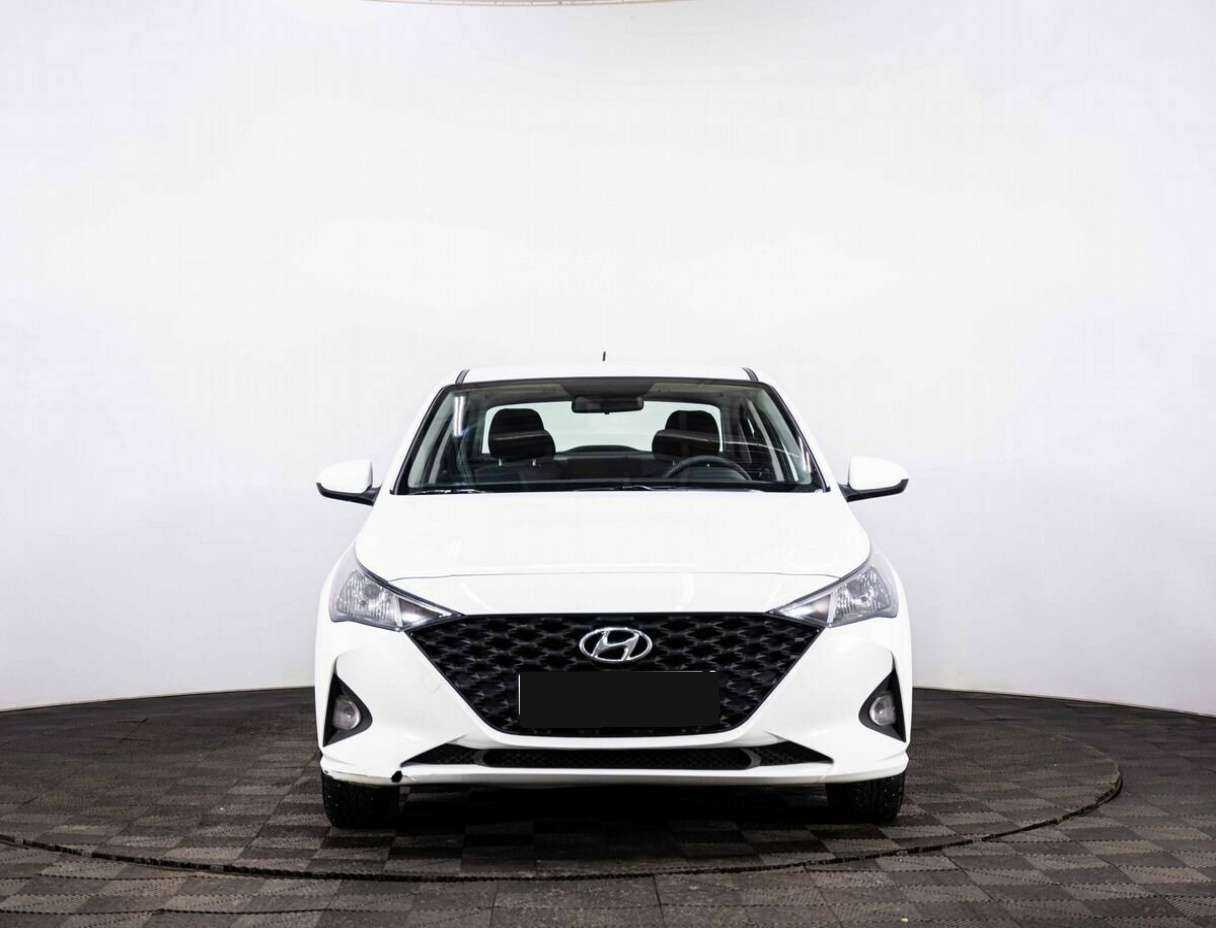 Hyundai Solaris 2020 года с пробегом. Фото: #1