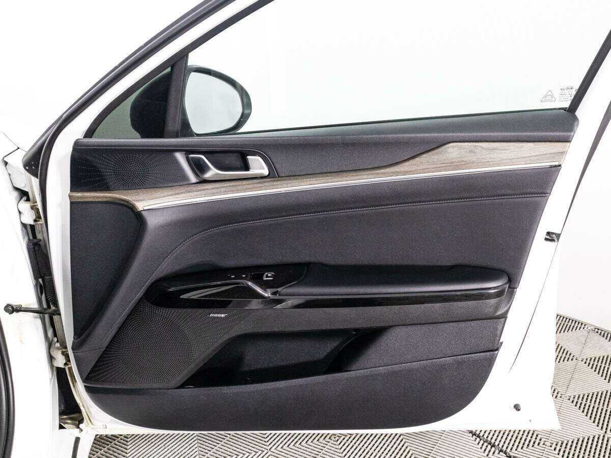 Kia K5 2021 года с пробегом. Фото: #25