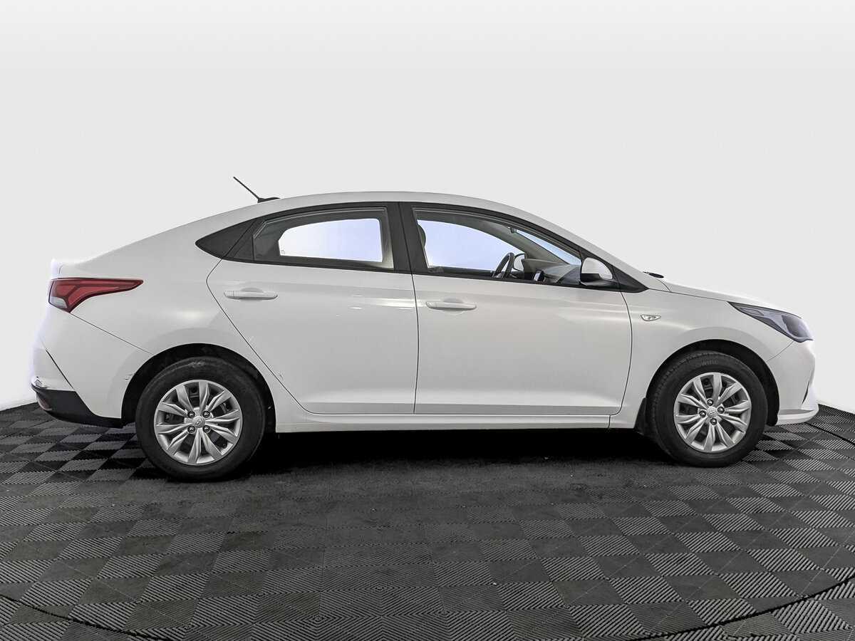 Hyundai Solaris 2021 года с пробегом. Фото: #3