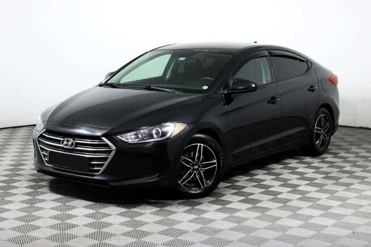 Hyundai Elantra 2018 года с пробегом. Посмотреть фото