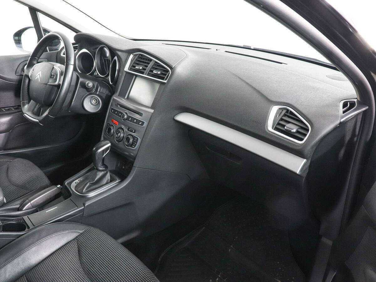 Citroen C4 2018 года с пробегом. Фото: #9