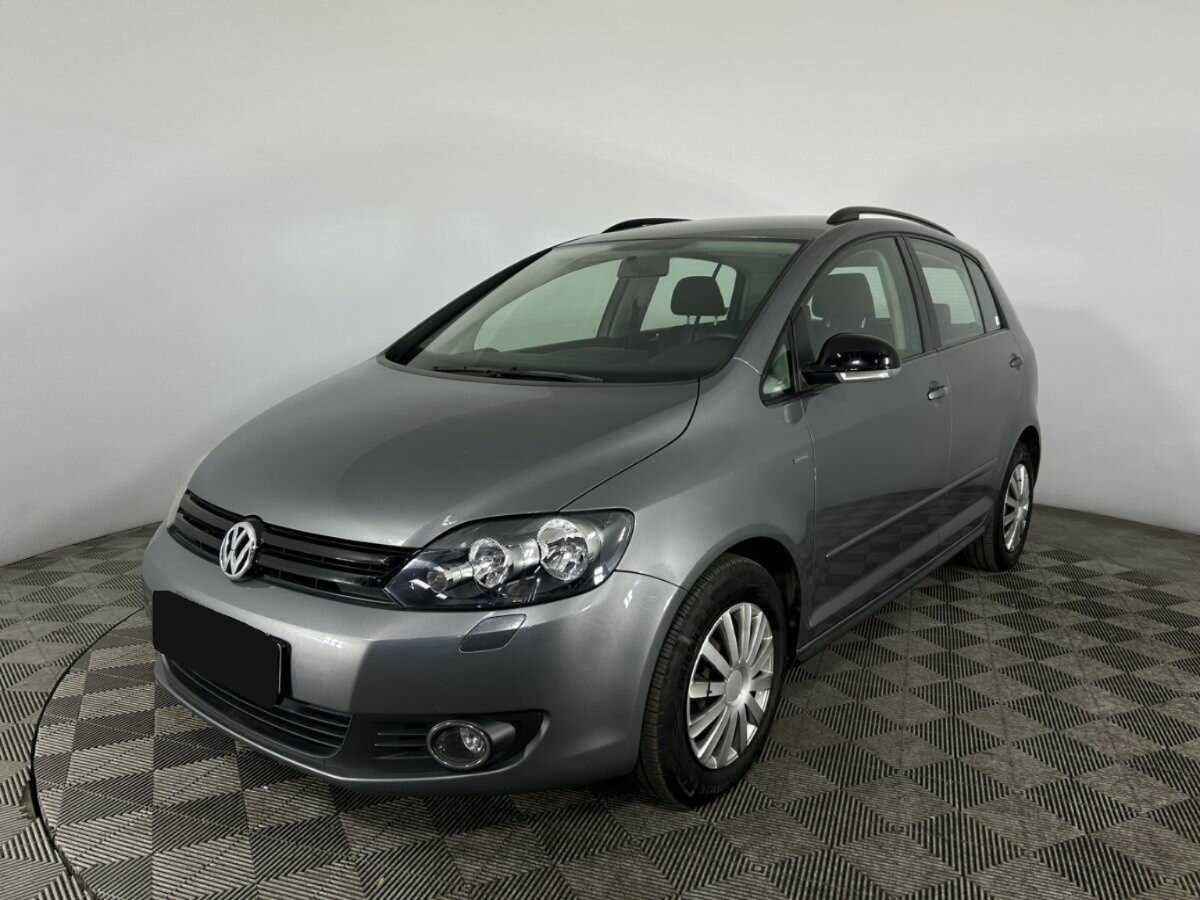 Volkswagen Golf Plus 2012 года с пробегом. Фото: #0
