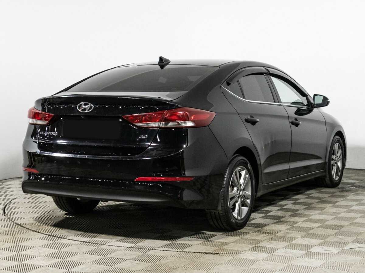 Hyundai Elantra 2017 года с пробегом. Фото: #4