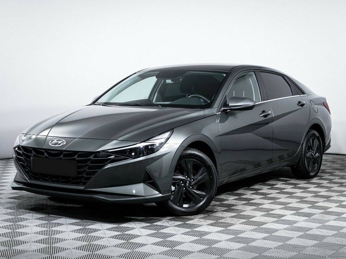 Hyundai Elantra 2021 года с пробегом. Посмотреть фото