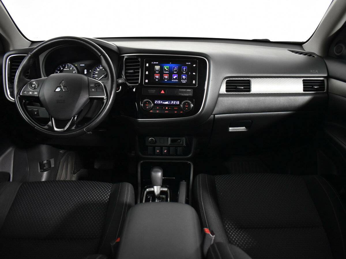 Mitsubishi Outlander 2018 года с пробегом. Фото: #9
