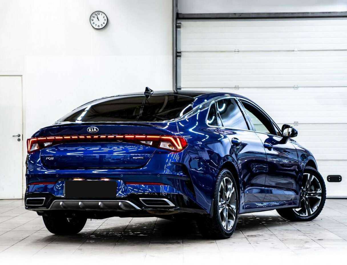 Kia K5 2021 года с пробегом. Фото: #2