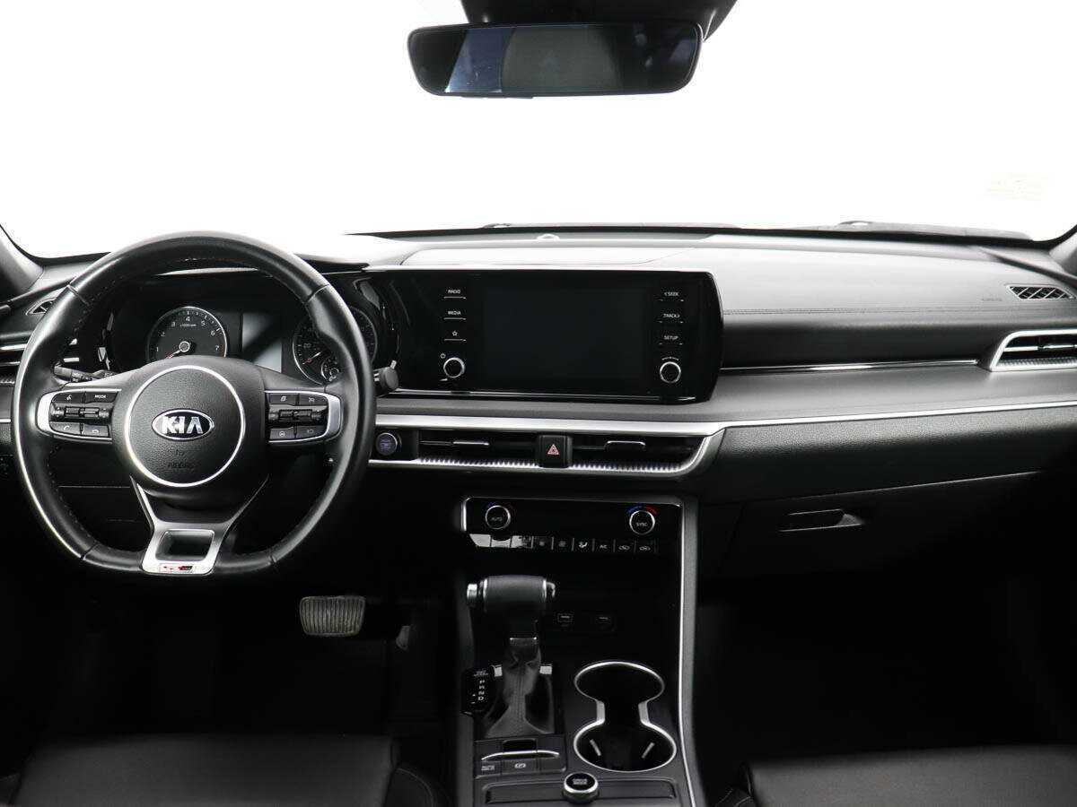 Kia K5 2021 года с пробегом. Фото: #12