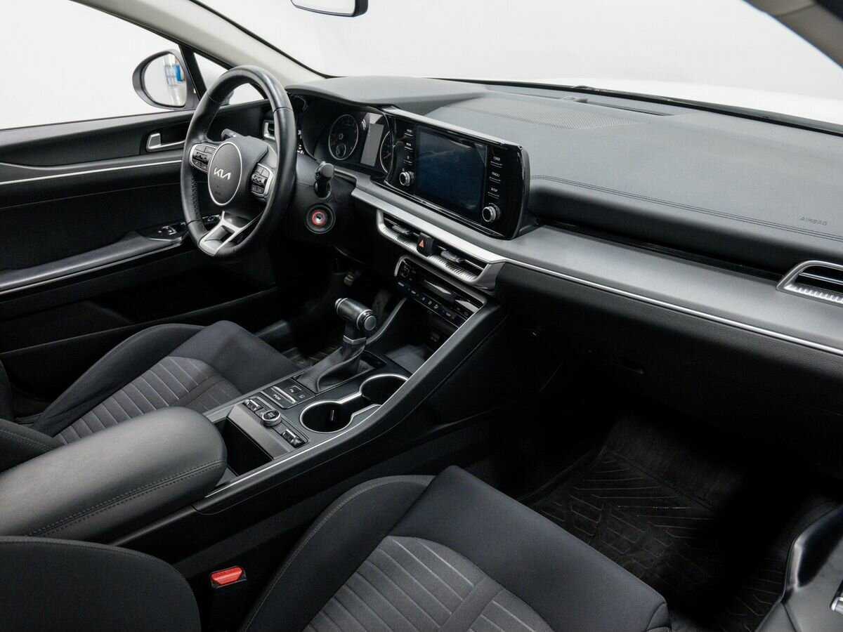Kia K5 2022 года с пробегом. Фото: #6