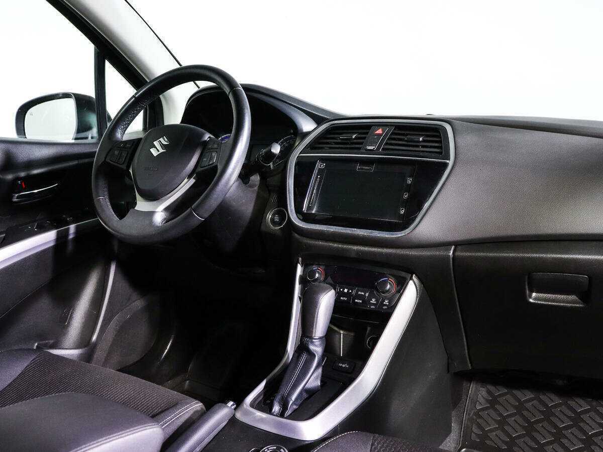 Suzuki SX4 2017 года с пробегом. Фото: #6