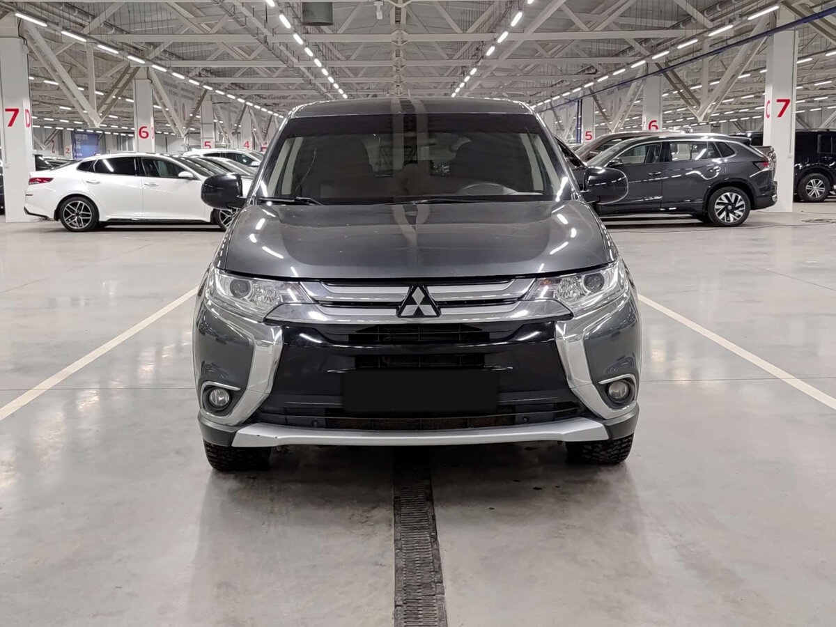 Mitsubishi Outlander 2016 года с пробегом. Фото: #1