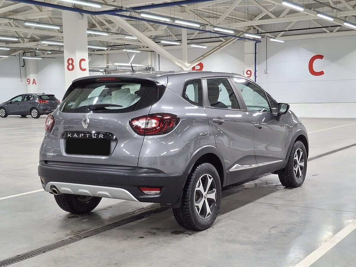 Renault Kaptur 2018 года с пробегом. Фото: #4