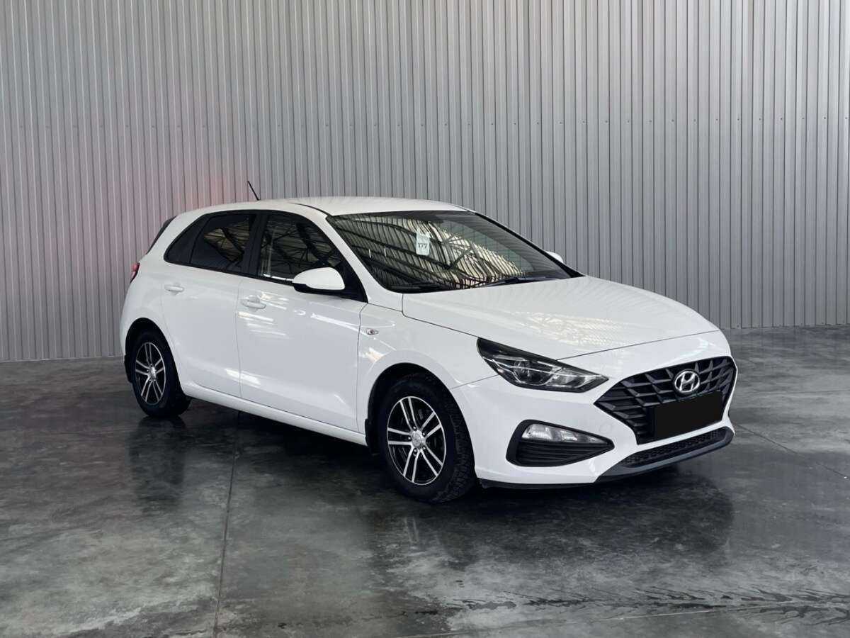 Hyundai i30 2022 года с пробегом. Фото: #2