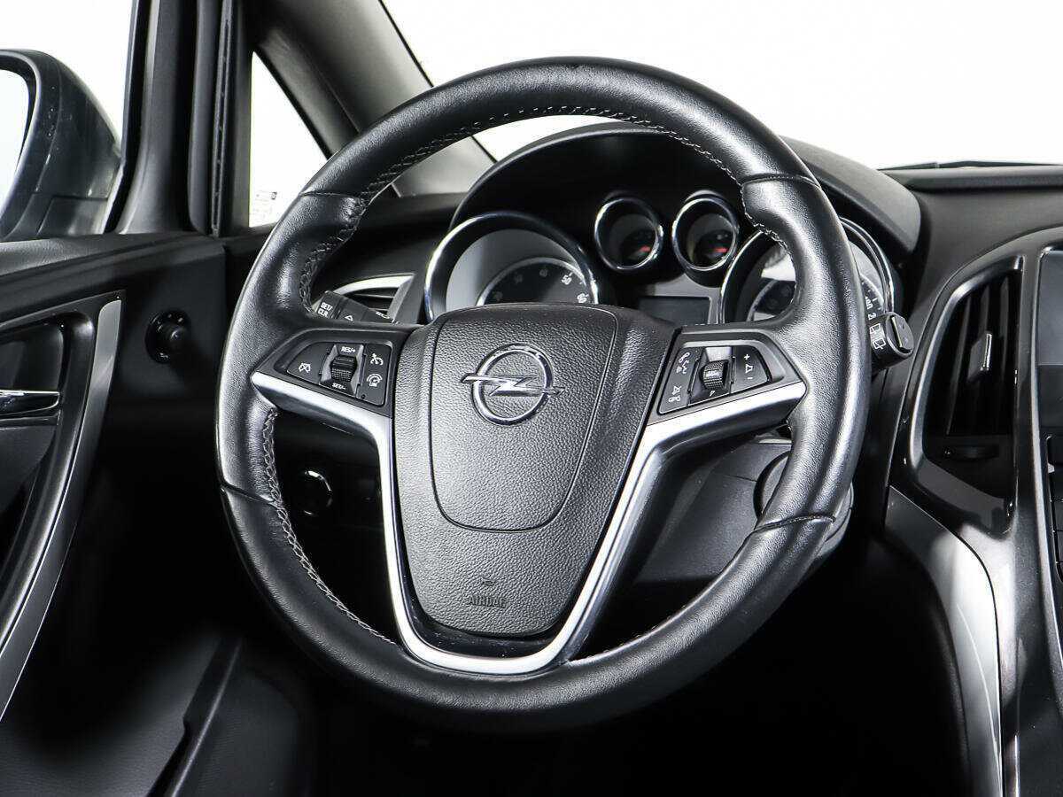 Opel Astra 2012 года с пробегом. Фото: #14