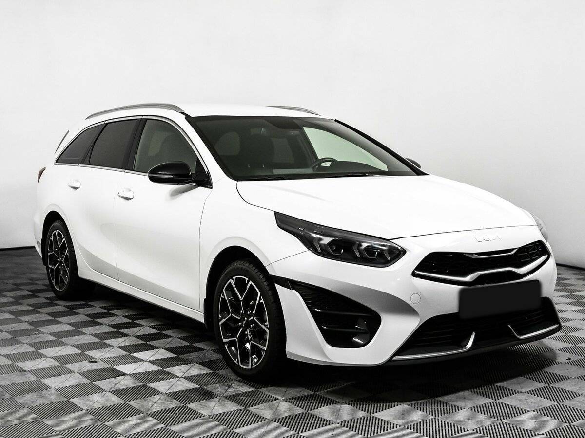 Kia Ceed 2021 года с пробегом. Фото: #2