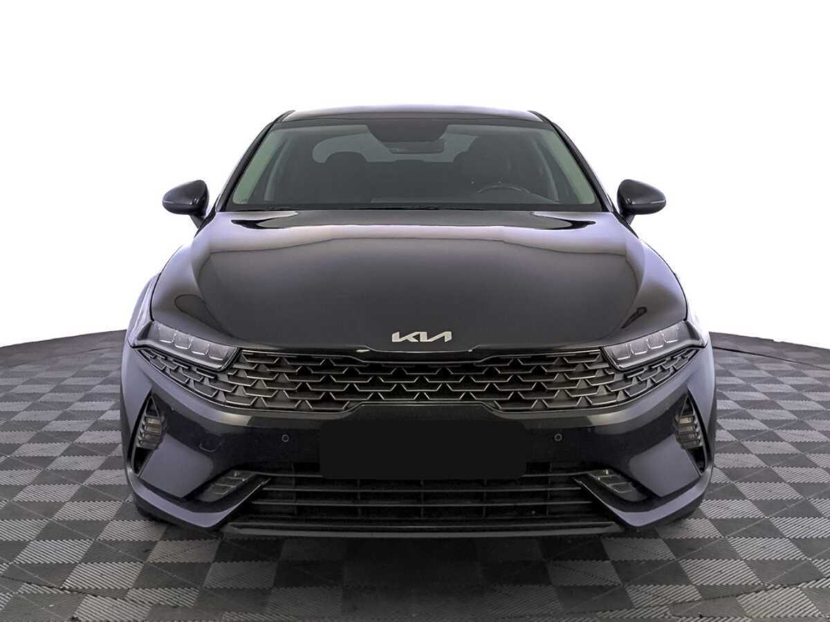 Kia K5 2021 года с пробегом. Фото: #1