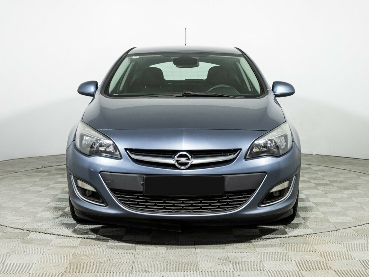 Opel Astra 2013 года с пробегом. Фото: #1