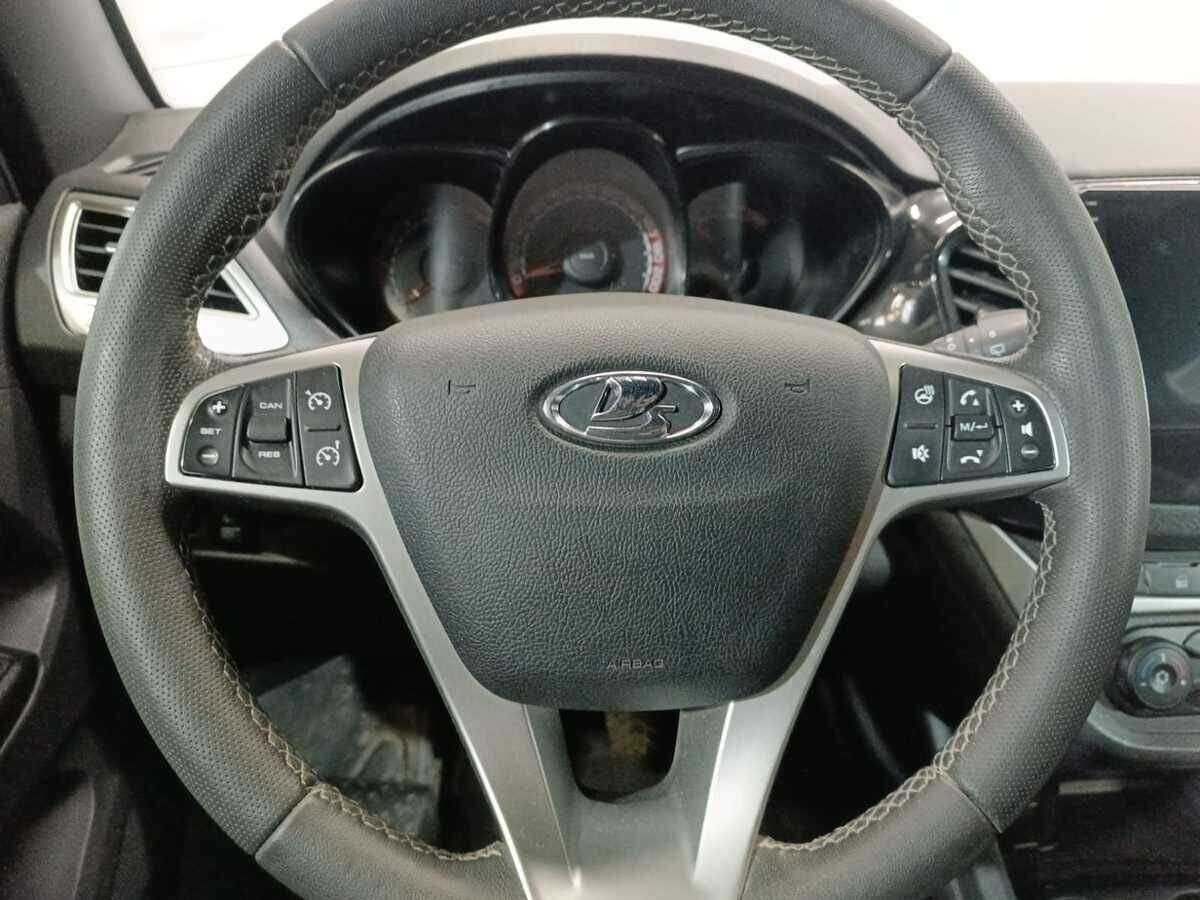 Lada (ВАЗ) Vesta 2021 года с пробегом. Фото: #11