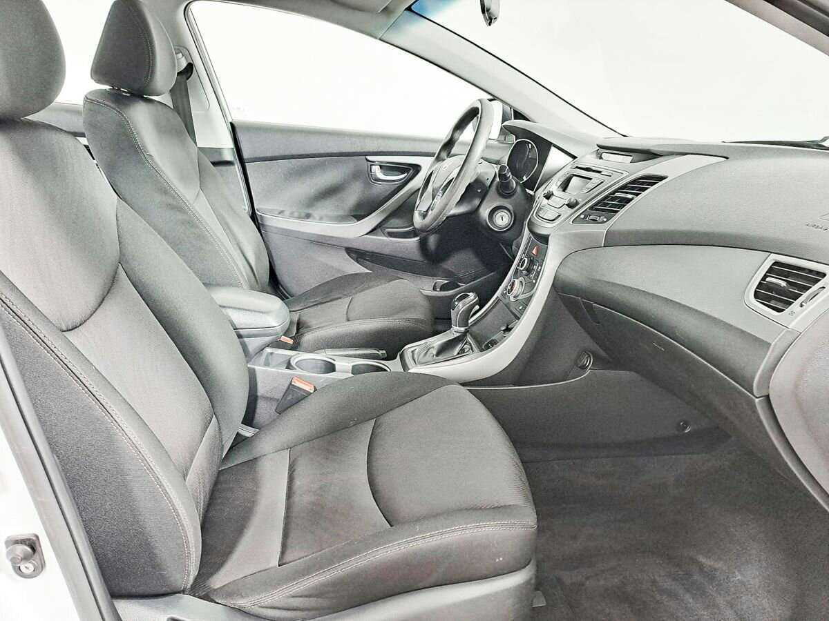 Hyundai Elantra 2015 года с пробегом. Фото: #8