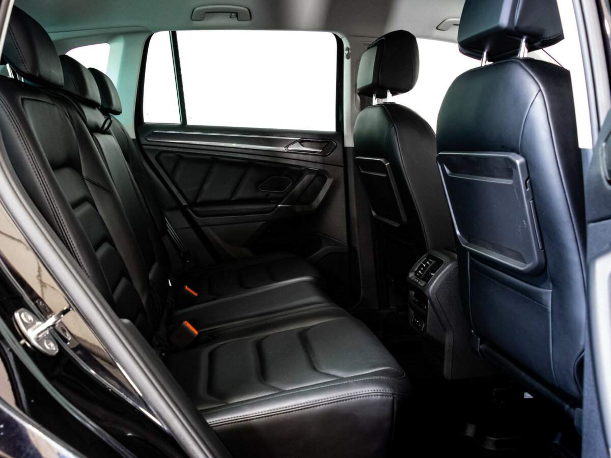 Volkswagen Tiguan 2018 года с пробегом. Фото: #12