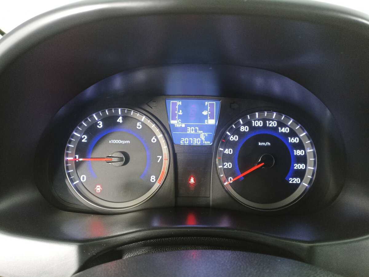 Hyundai Solaris 2015 года с пробегом. Фото: #12