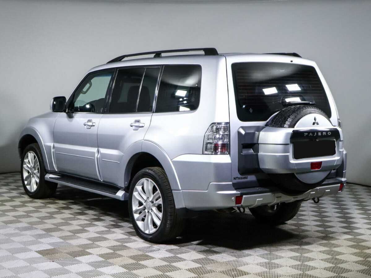 Mitsubishi Pajero 2012 года с пробегом. Фото: #5