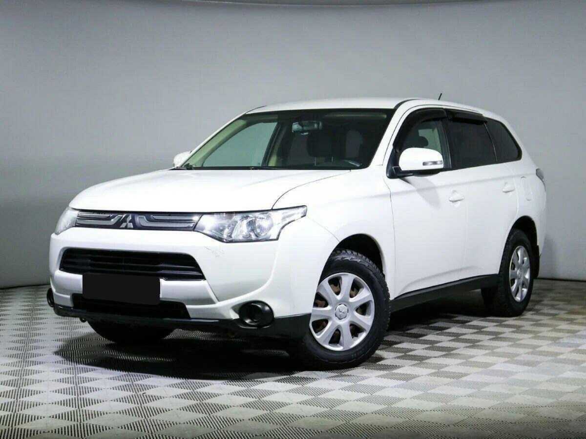 Mitsubishi Outlander 2012 года с пробегом. Фото: #0